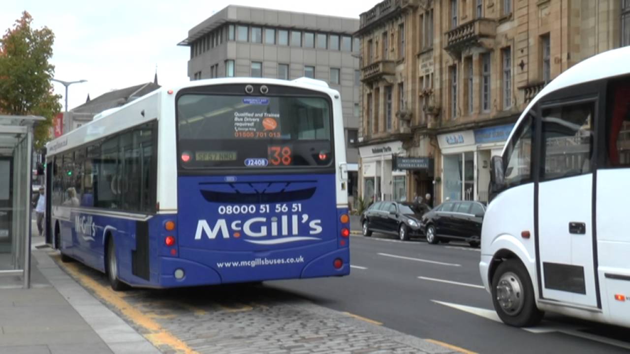 BUSES IN PAISLEY OCT 2016