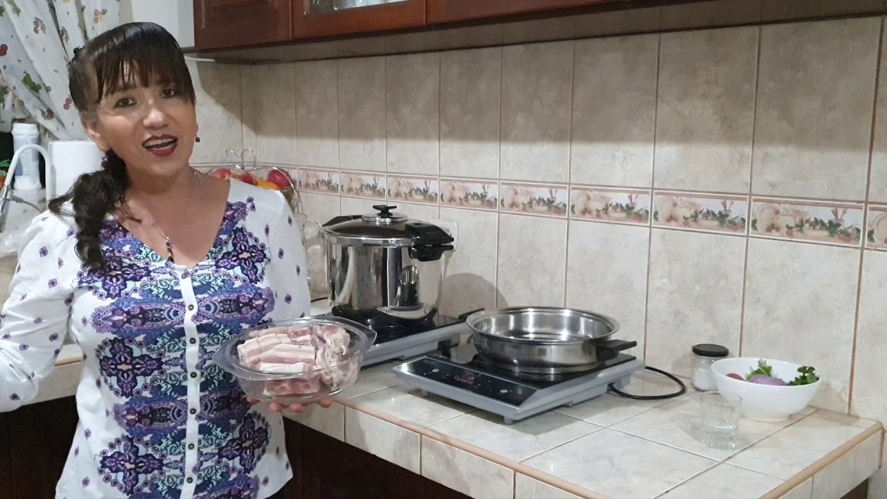 Delicioso chicharrón chancho con mote al estilo Rena Ware