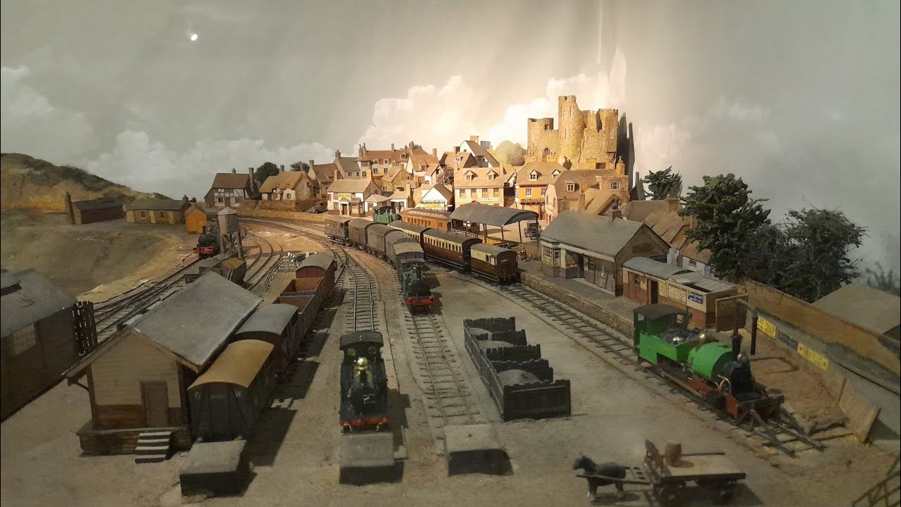 The Madder Valley Railway in operation at the Pendon Museum.