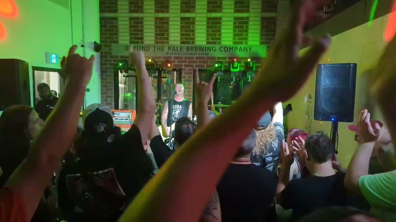 Teenage Bottlerocket - They Call me Steve/Fatso Goes Nutzoid/Ghost Story (Live)