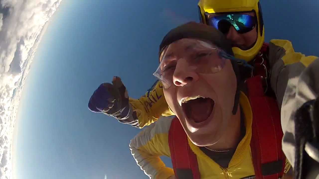 Tandemsprung aus 4000 meter!!! ALLES IN HD !!!