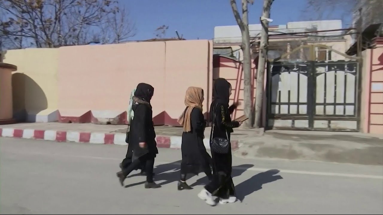 واکنش دانشجویان دختر به بسته شدن دانشگاه‌ها به روی دختران