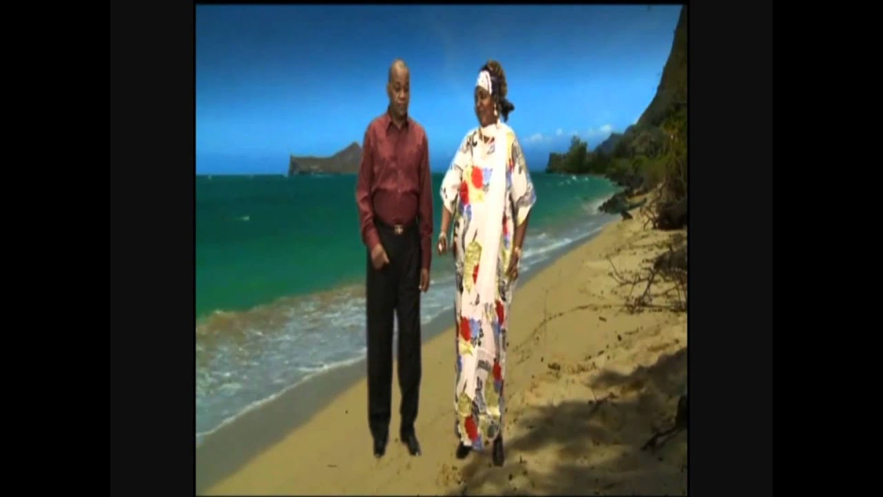 qoomaal iyo maryan mursal  mashxarad  Hees cusub  Mashxarad 2010 HD