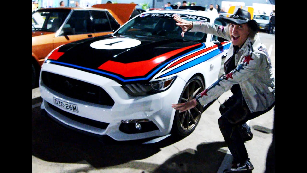 American freaks out #10: Cars Under the Stars, Sydney Australia