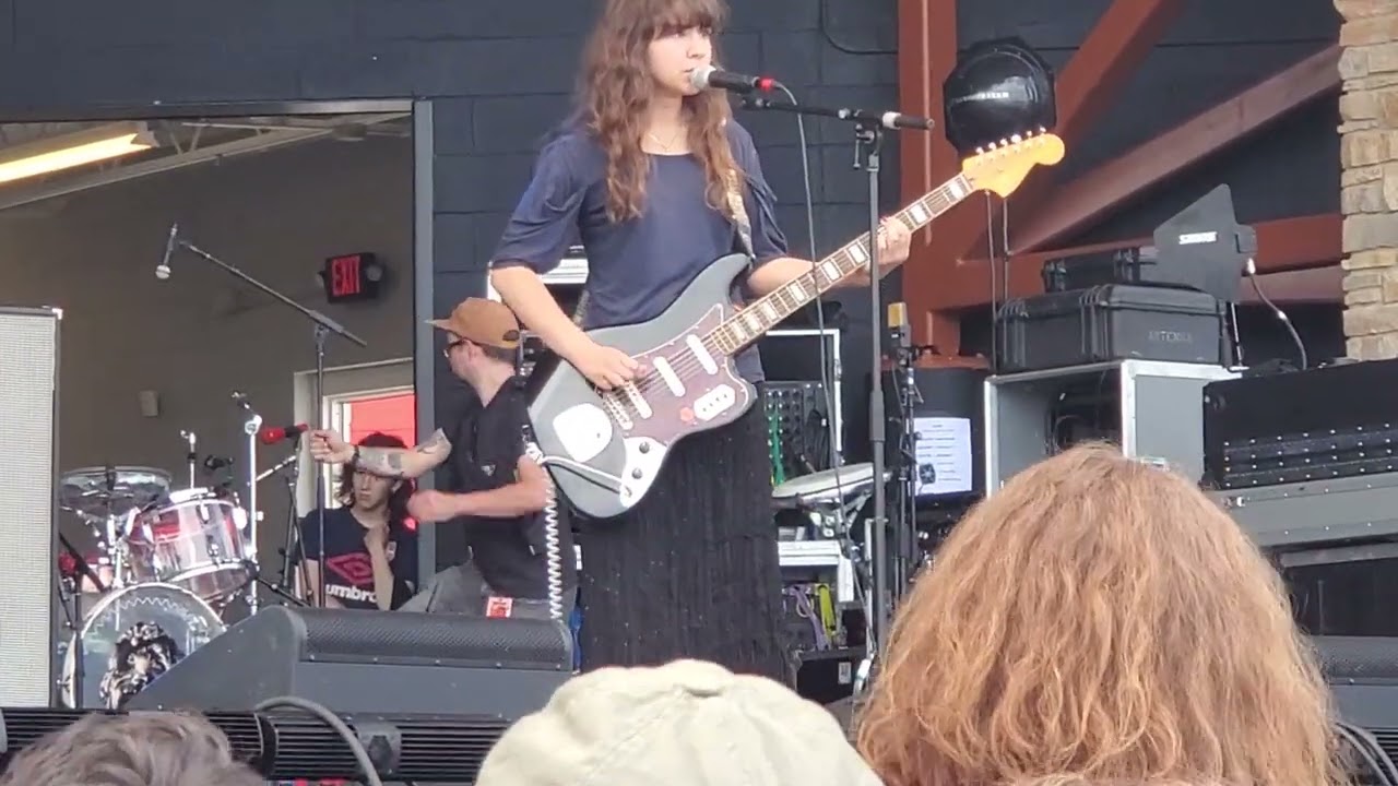 Anti-glory - Horsegirl (Live at Summerfest, Milwaukee, Wisconsin, July 6, 2023)