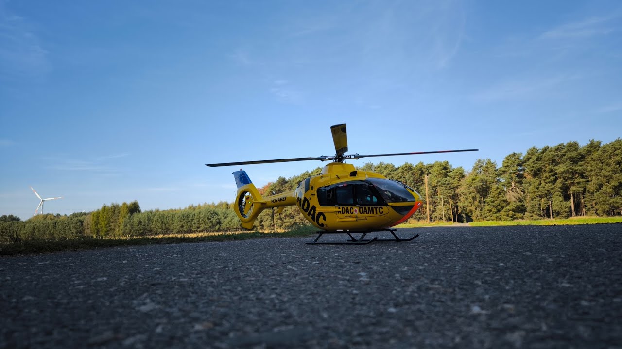 Übergabeflug EC135/500 vor dem Versand nach Österreich 