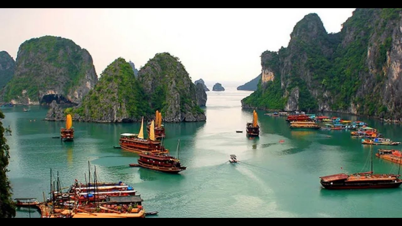 FIRST-PERSON Halong Bay Boat Ride. Cat Ba National Park, Vietnam [Relaxing and Calming Video]