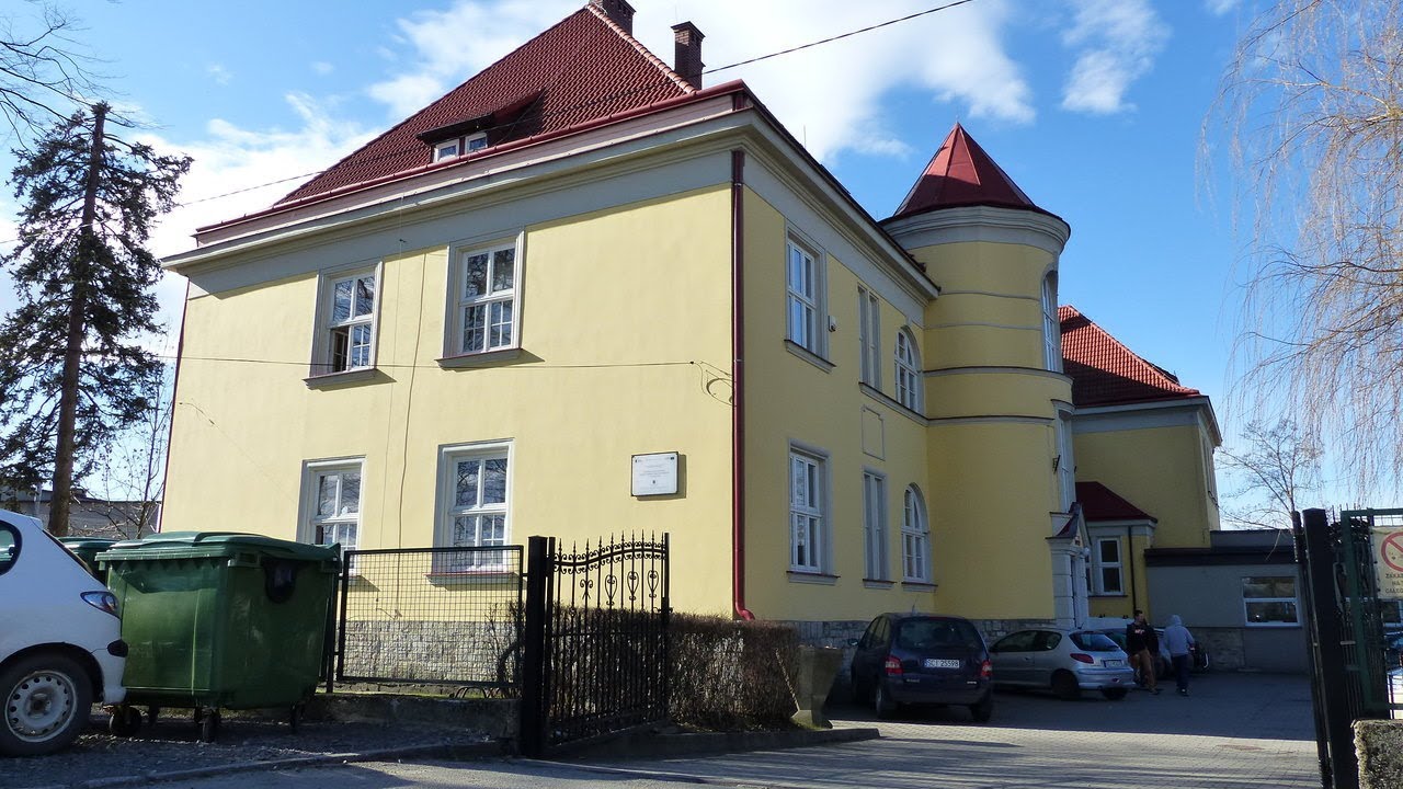 Zespół Szkół Przyrodniczo - Technicznych w Międzyświeciu