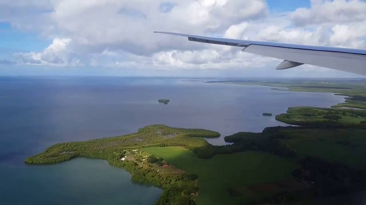 AIR FRANCE 777 LANDING PTP - ATTERRISSAGE GUADELOUPE AF792