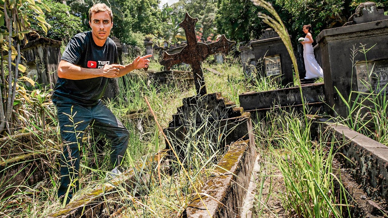 NINGUÉM VEM NESSE CEMITÉRIO ABANDONADO COISAS ESTRANHAS ACONTECE