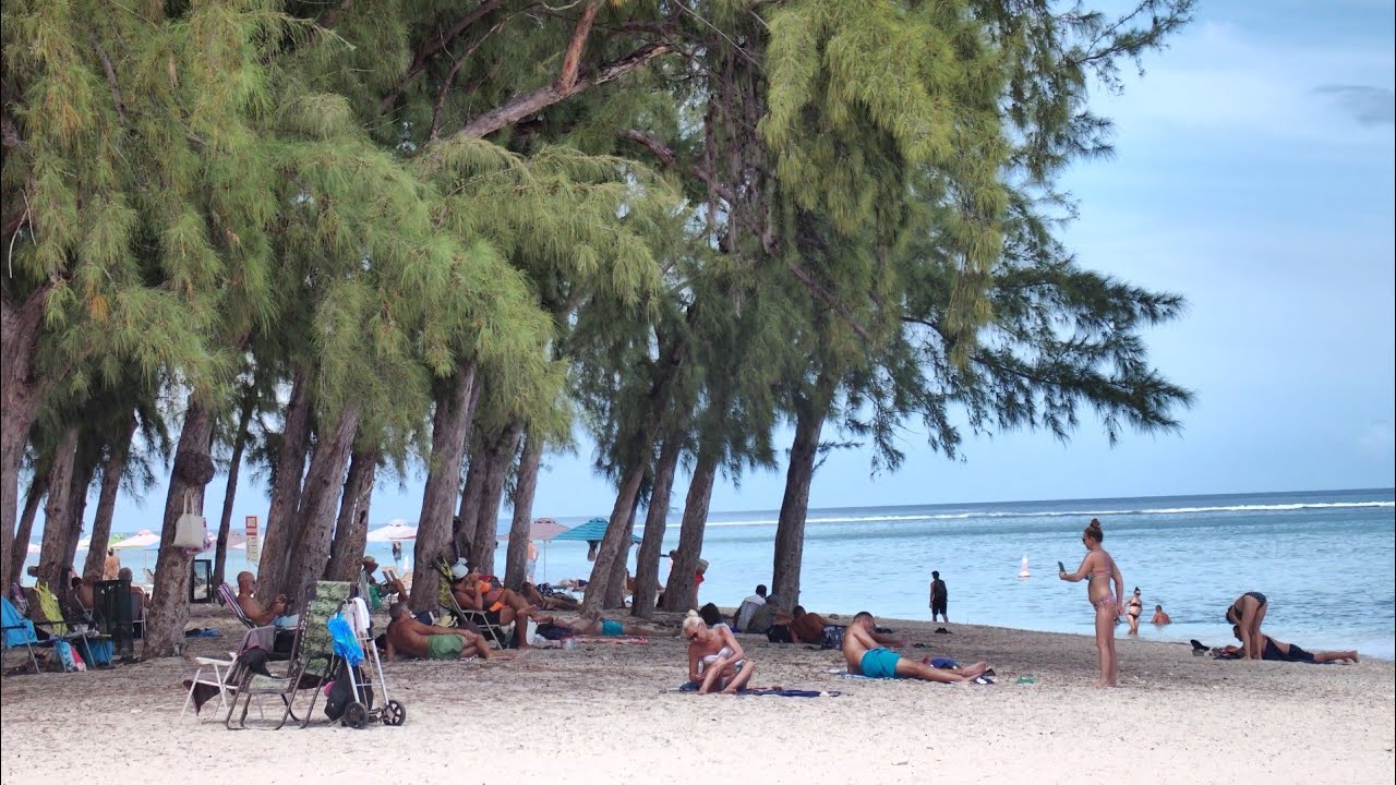 Flic en Flac beach | Most popular beach in Mauritius 🏖️🇲🇺
