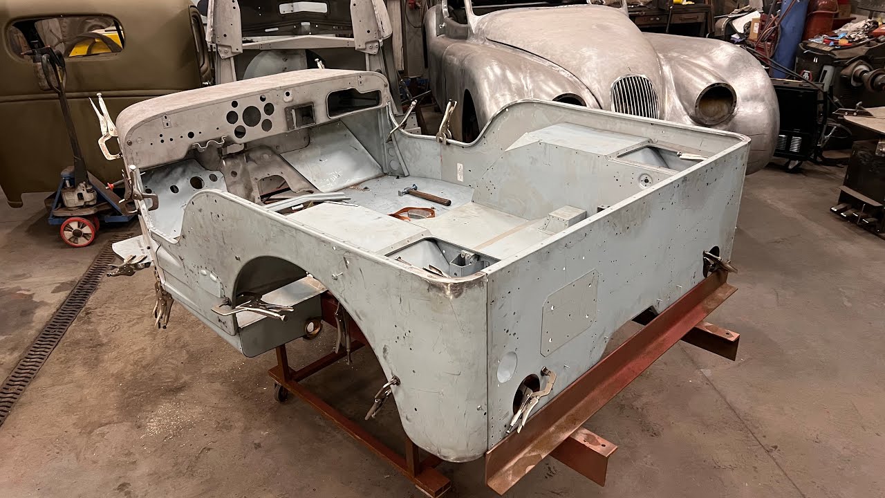Projekt na MAJÓWKĘ? Buduję karoserię Willys MB / Ford GPW 11 lat Carrington Serwis #187