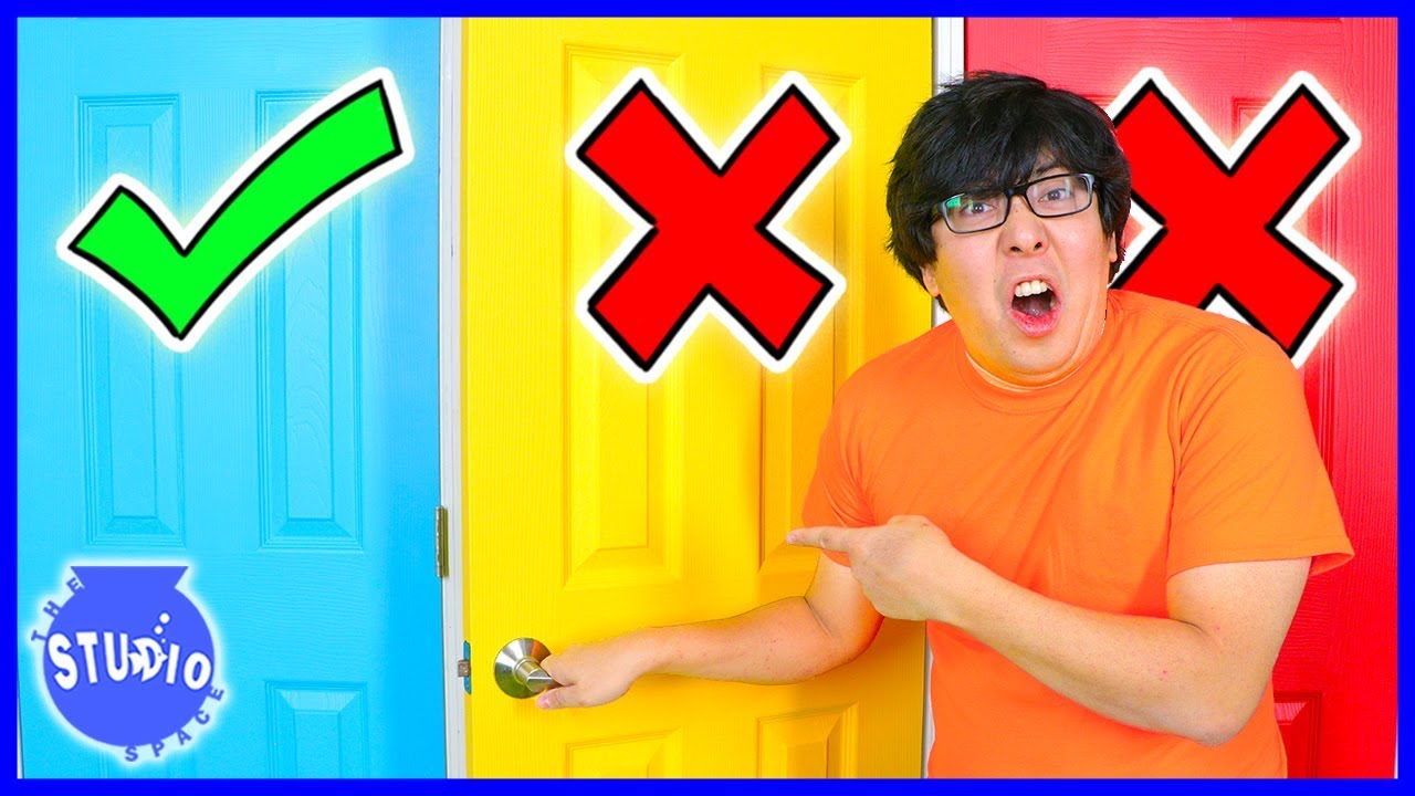 Don't Choose the Wrong Door Challenge!! Ryan's Mommy Vs. Ryan's Daddy!