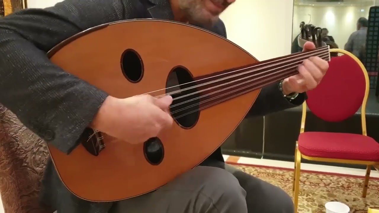 عود الفنان نصير شمة صناعة عمرو فوزي