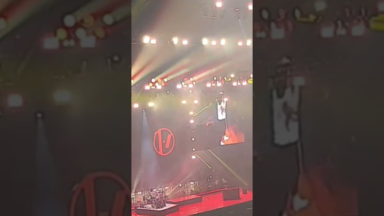 TØP want to stay at your house 