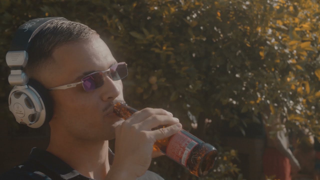 DJ Buck - Voo Livre (part. ManoWill)