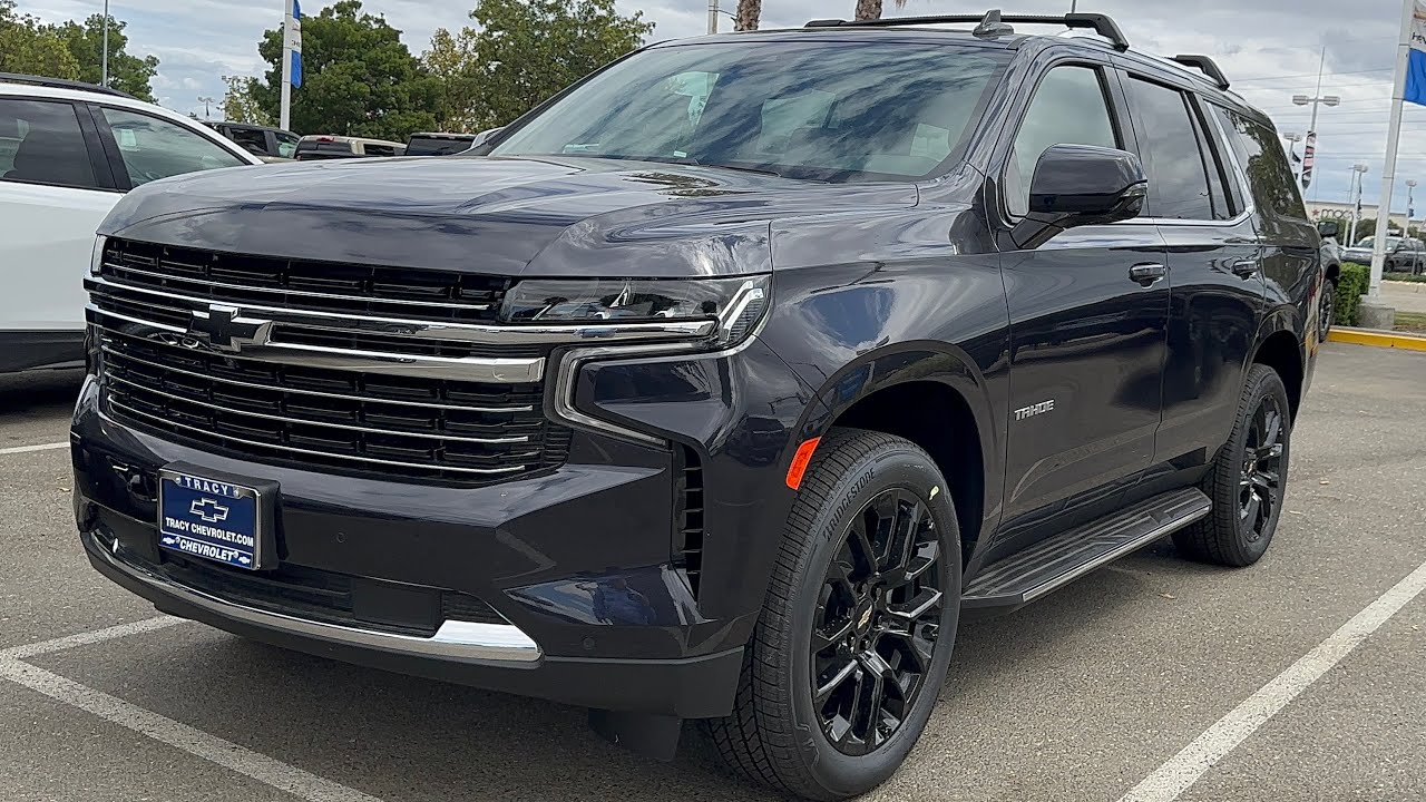Dark Ash Metallic 2023 Chevrolet Tahoe LT