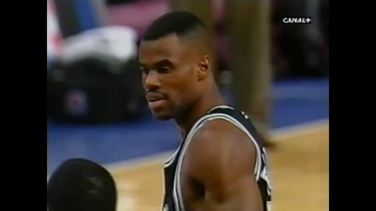 Marcus Camby and David Robinson nearly fight in NBA Finals 1999 G3