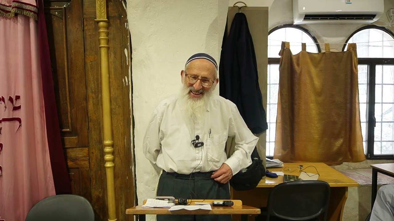 לא יוצאים לחו
