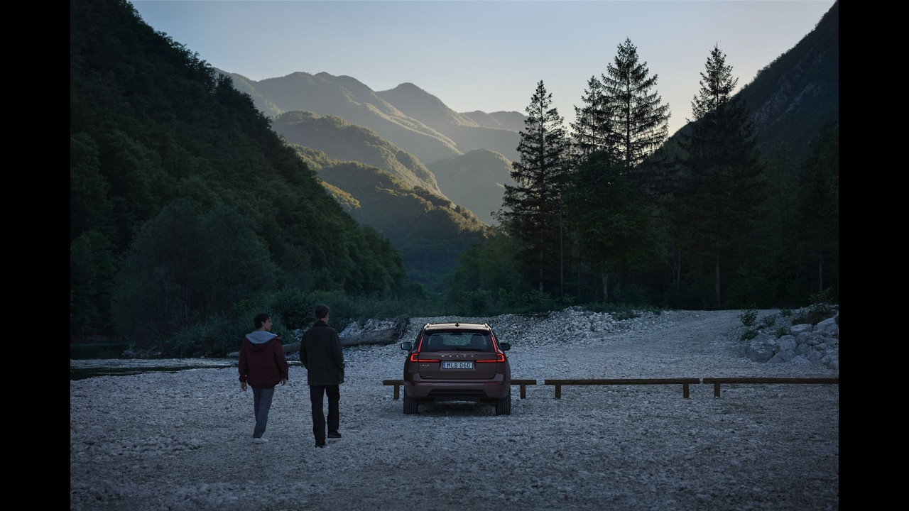 Знакомьтесь: подзаряжаемый гибрид Volvo XC60 с увеличенным запасом хода.