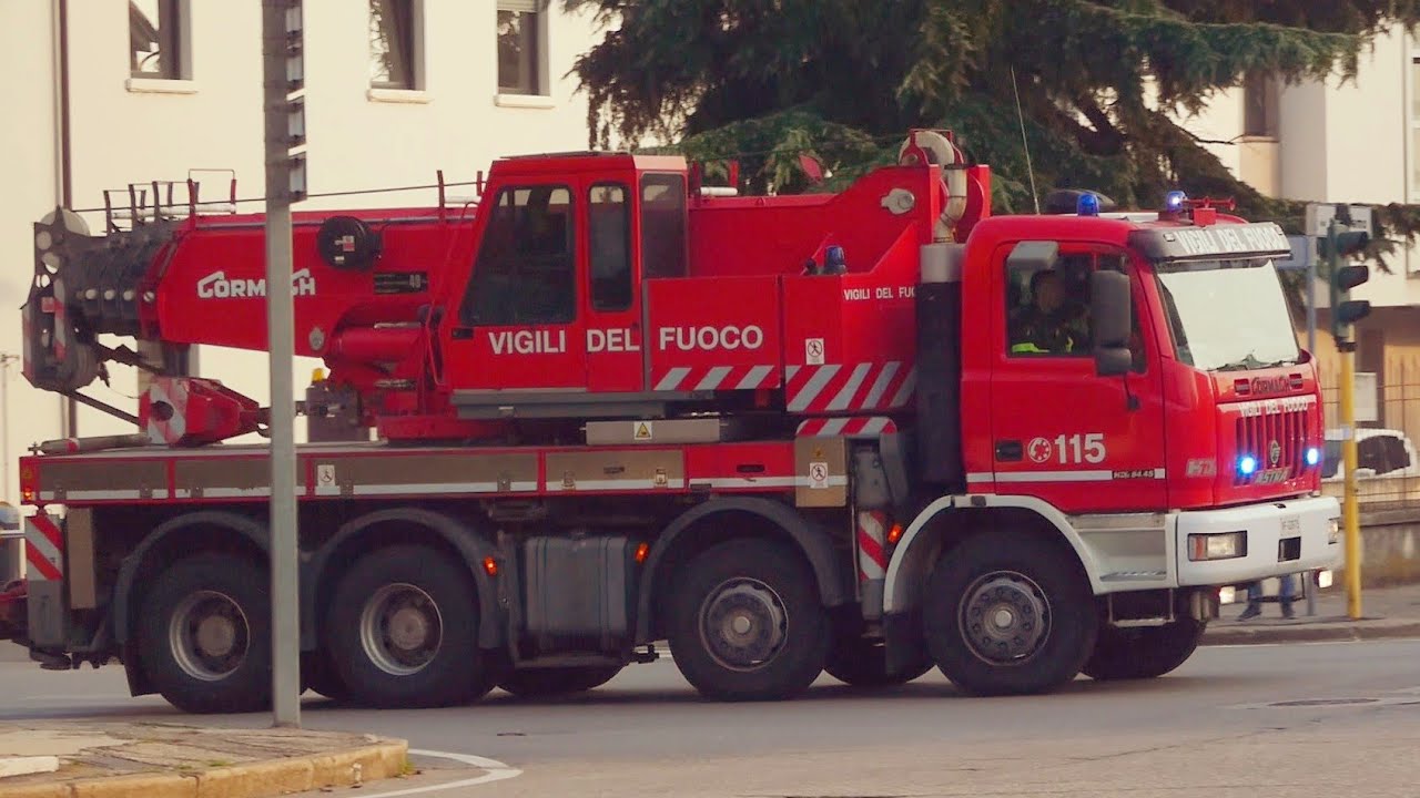 AutoGrù Vigili del Fuoco Comando Provinciale Verona in emergenza