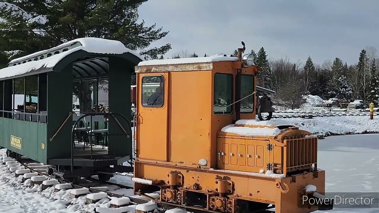 #53 Running a 2ft gauge locomotive