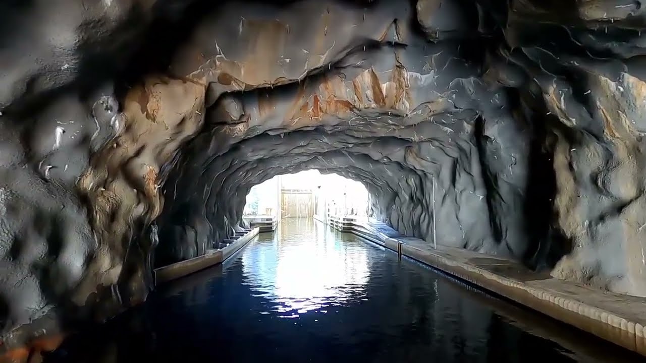 M/S Pyhäjärvellä Kimolan kanavassa