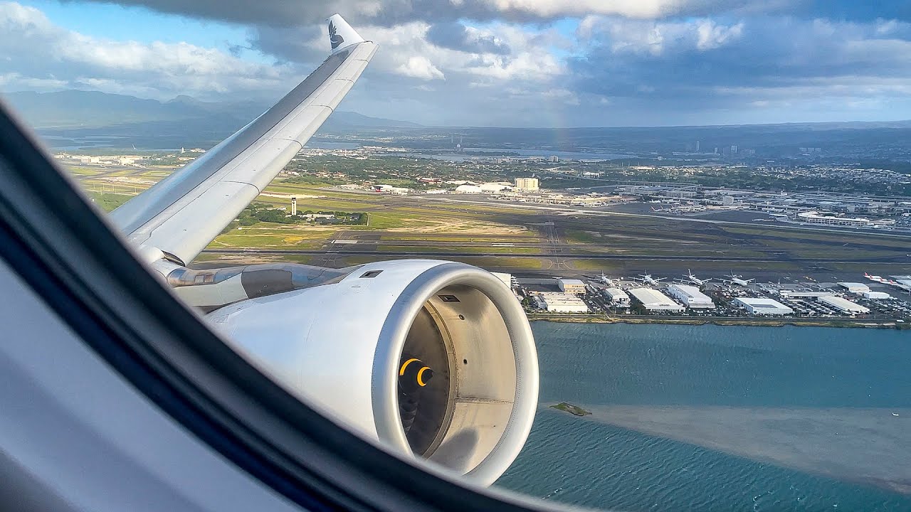 Hawaiian Airlines A330-200 taxi and takeoff from HNL