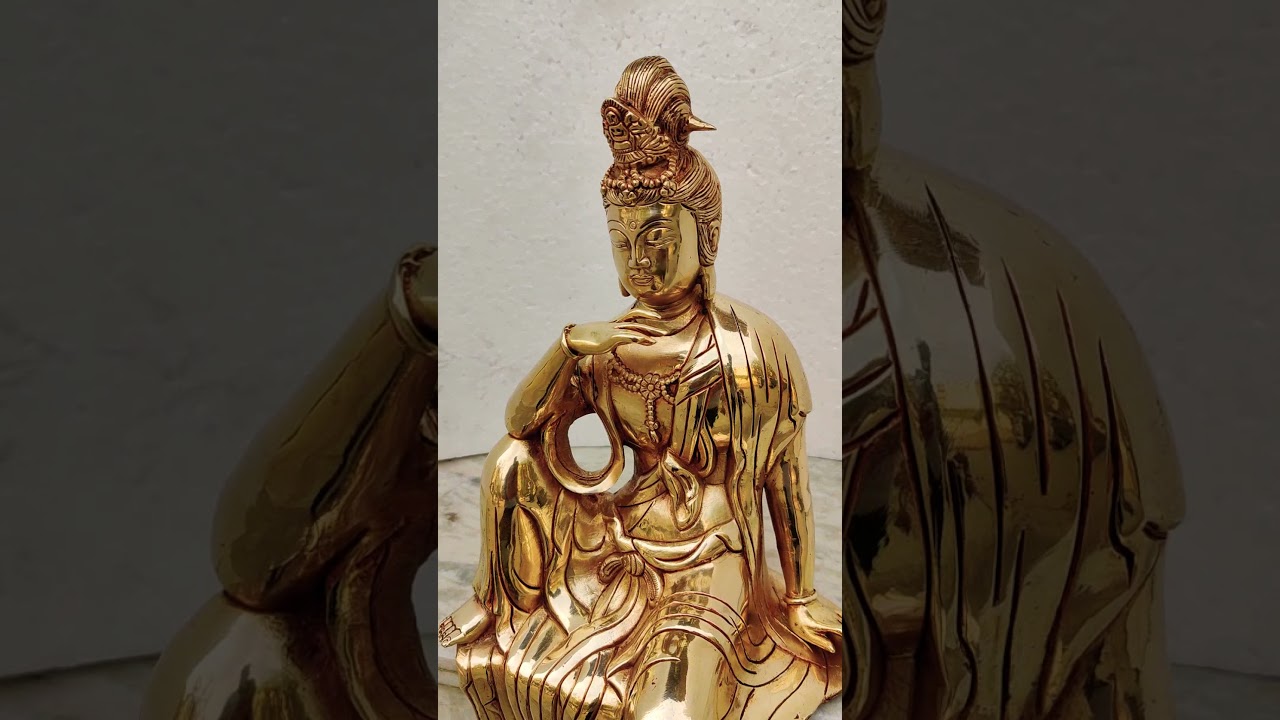 Bronze Unique Bodhisattva Avalokiteshvara Statue Also known as  a Seated Budha