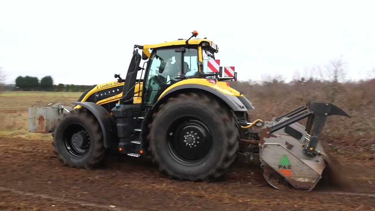 Valtra S 396, Scania LKW.