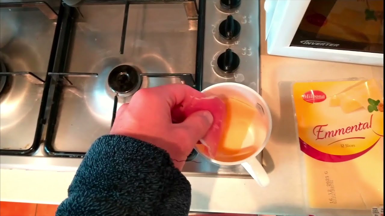 how to make an unhealthy but delicious microwave snack in 40 seconds