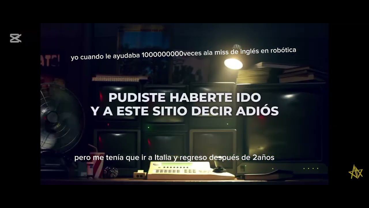 Yo ayudando ala miss de inglés en robótica 100000000000000000000
