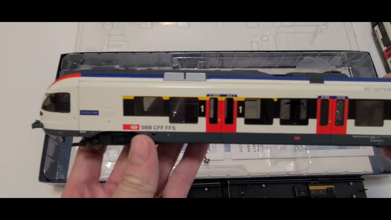 Liliput L133991 SBB Flirt RABe 523 'Zug' with sound, H0 scale