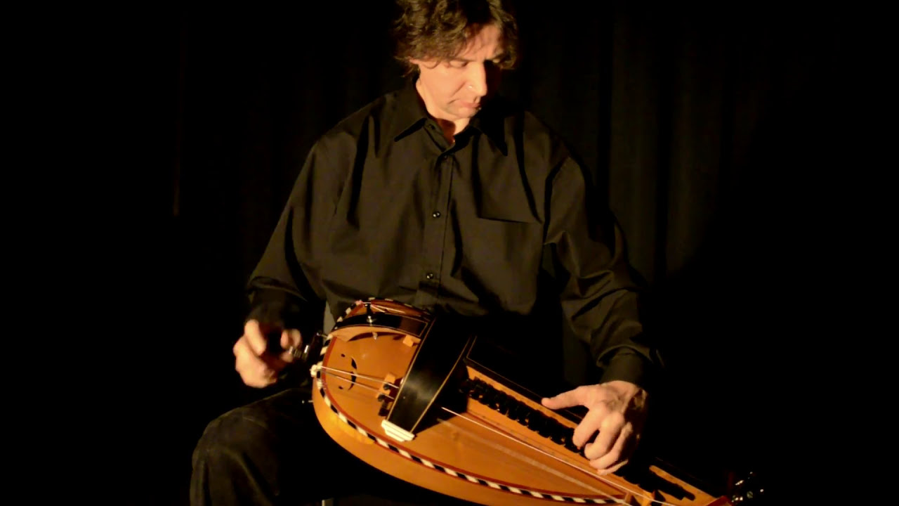 Igor Ferro - Introduzione alla Ghironda (An introduction to the Hurdy Gurdy)