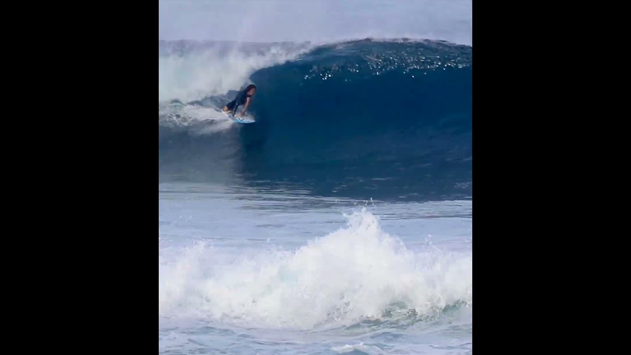Pipe #surfing #northshore #hawaii #waves #pipeline #surf #surfers