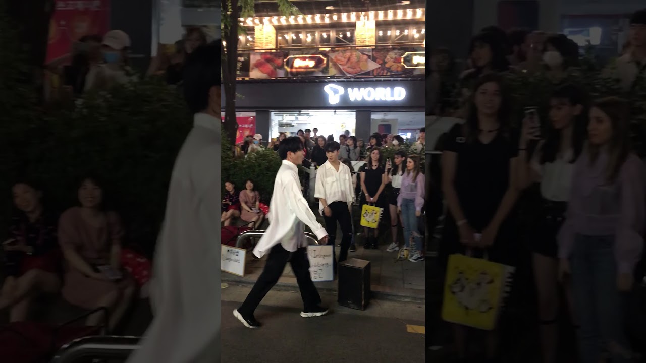 170618 Hongdae Busking - Remix dance (Shinee Bigbang Psy)