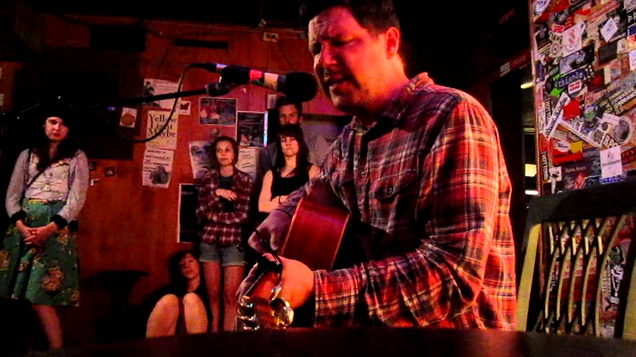 Damien Jurado plays 