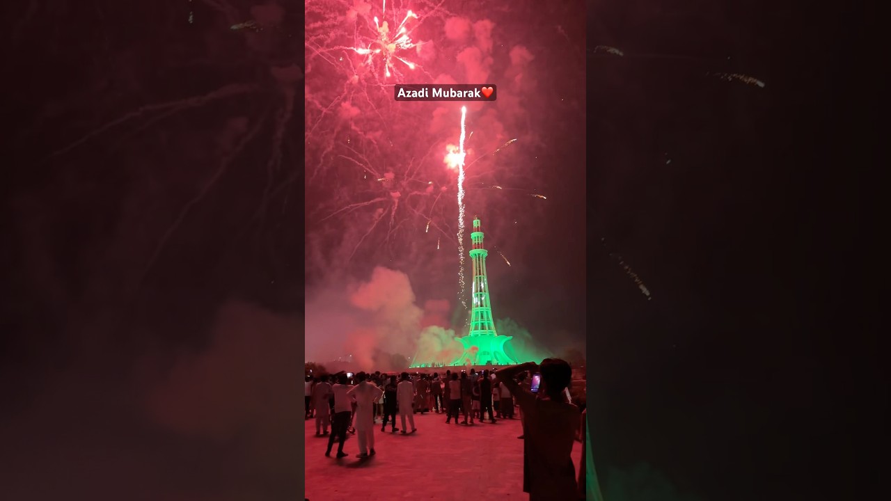 Crazy Seen Minare Pakistan Live 2k25 fireworks. #fireworks