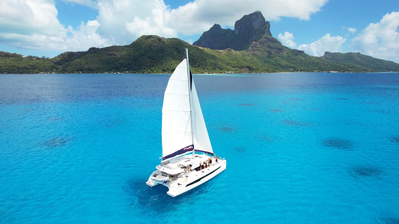 Sailing Catamaran to Bora Bora French Polynesia - 4K VLOG 227