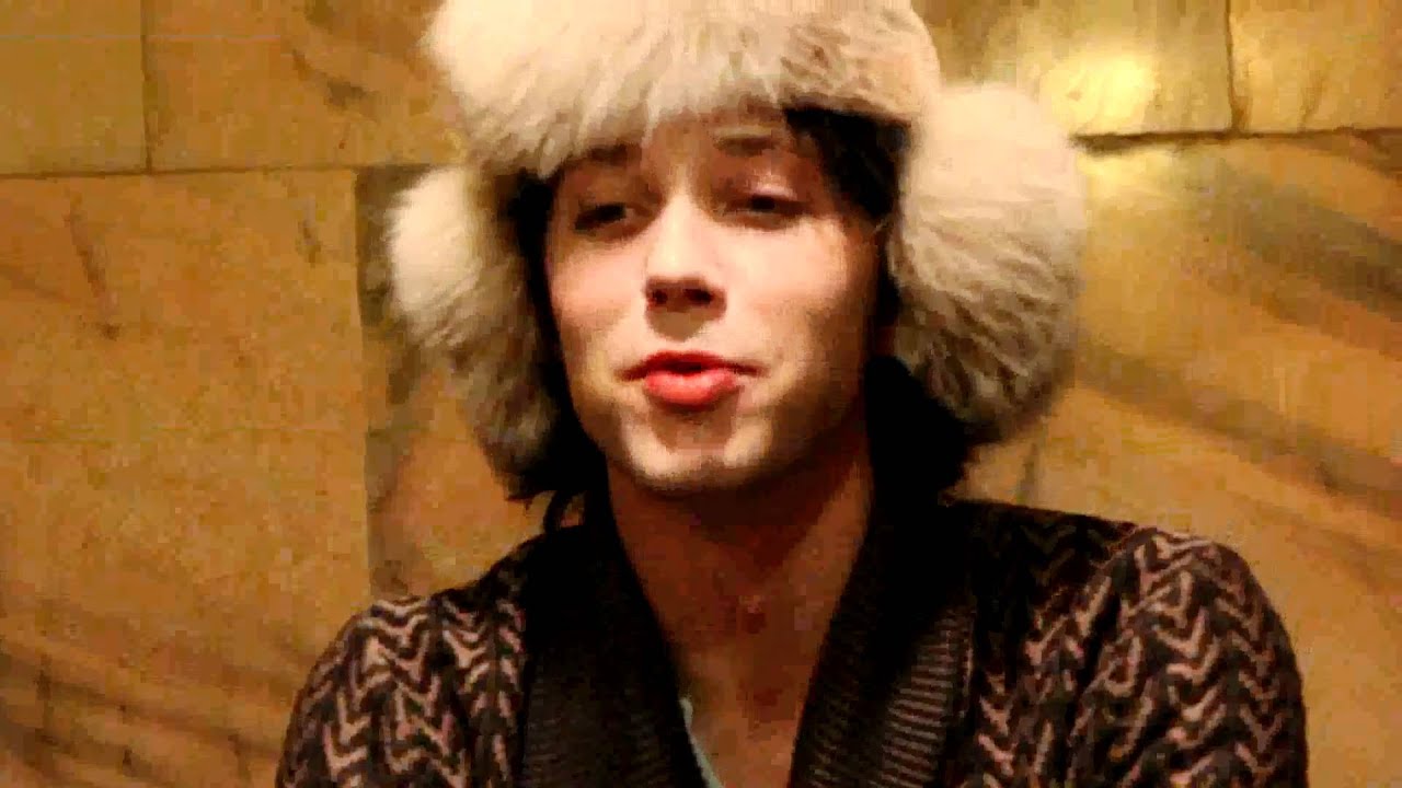 Джонни Вейр в Москве 3.01.2011 о мужчинах фигуристах