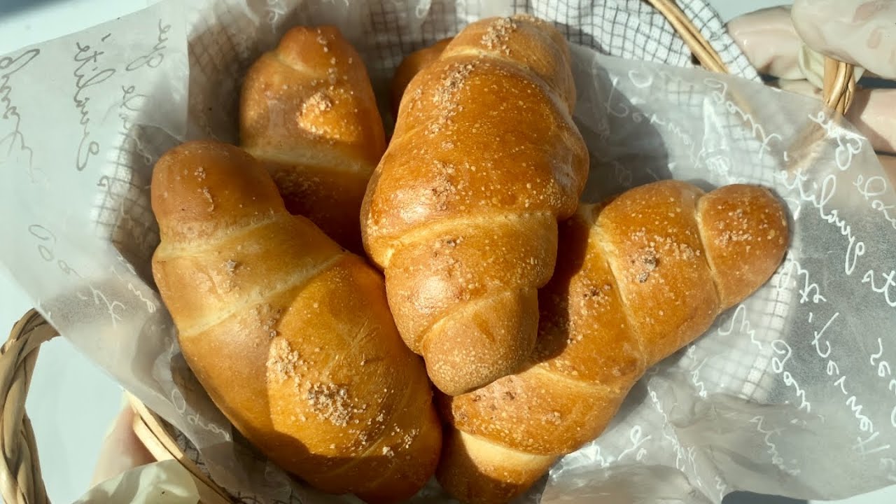 🥐에어프라이어로 만드는 소금빵 (종이컵 계량)