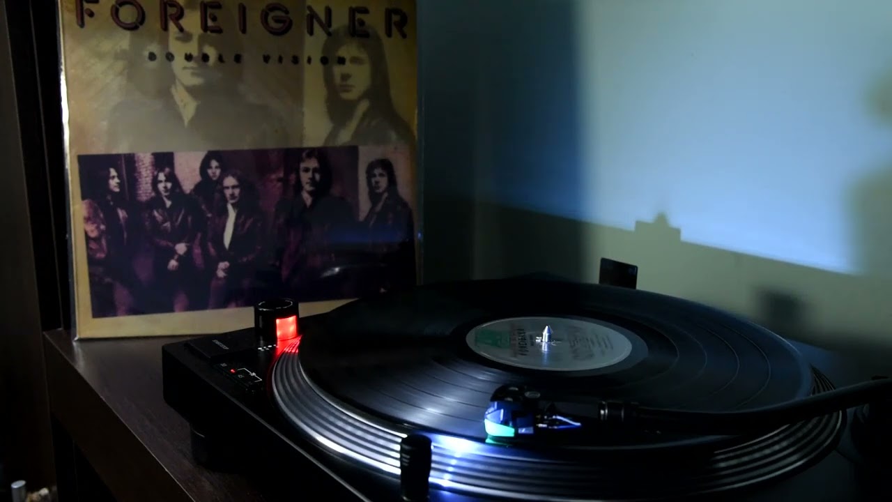 Foreigner - Double vision (vinyl RIP)