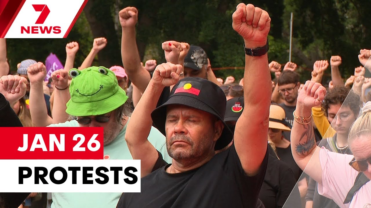 Invasion Day protesters and anti-immigration demonstrators rally in Sydney on January 26 | 7NEWS