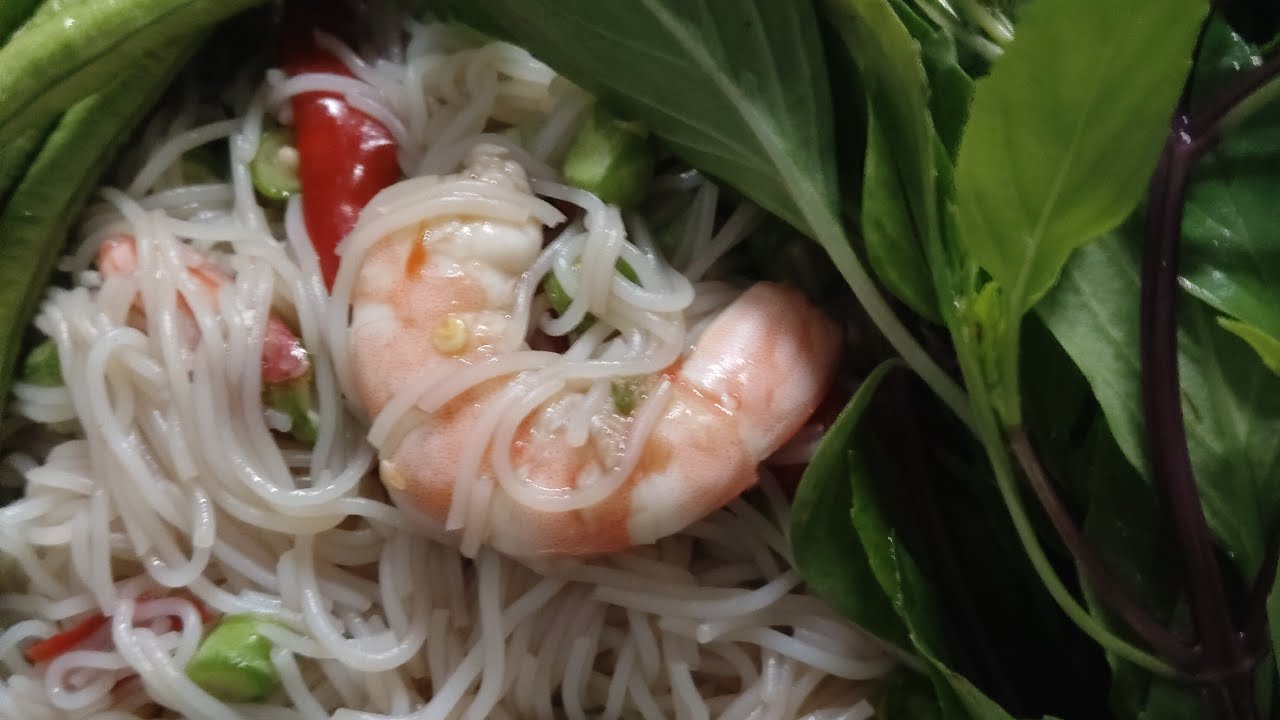 ตำขนมจีนแช่บๆๆจ้า