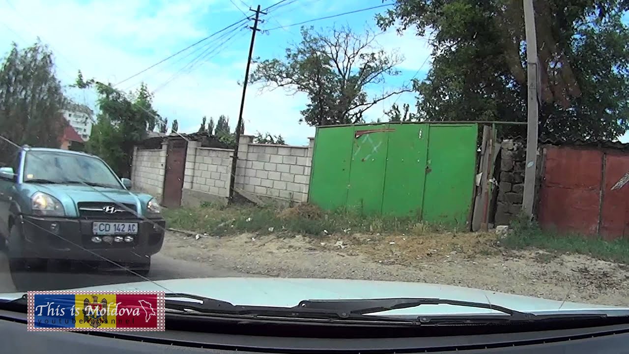 How to drive in Moldova with diplomatic license plates