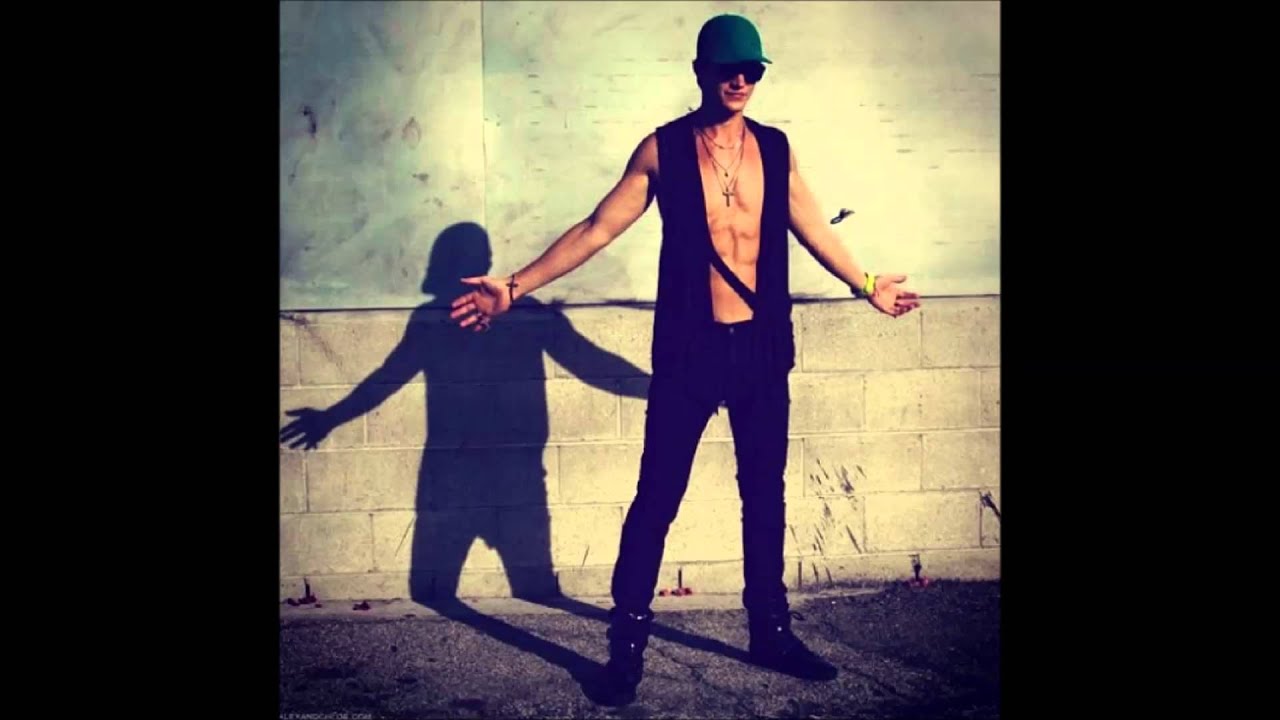 Nick Roux Ник Роукс