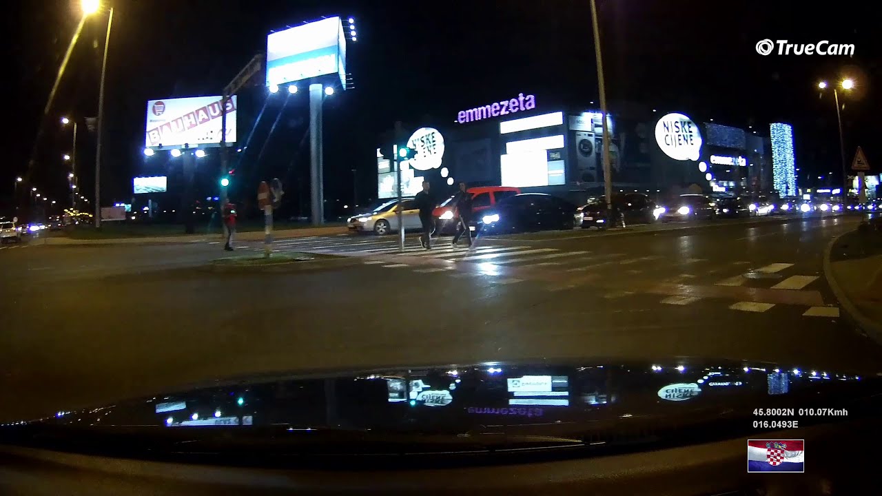Zagreb : Driving from City one Center East to Pešćenica