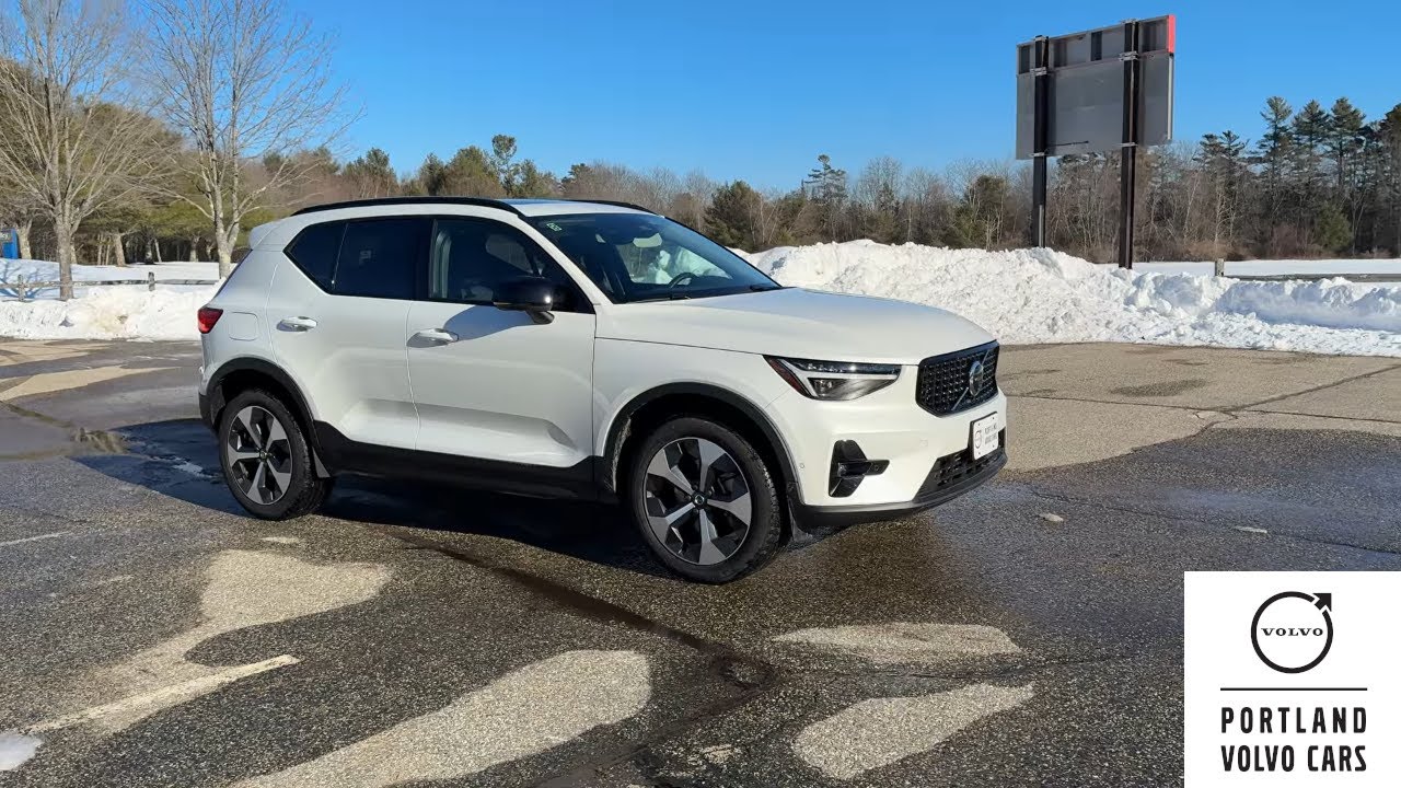 2026 Volvo XC40 in Crystal White Metallic