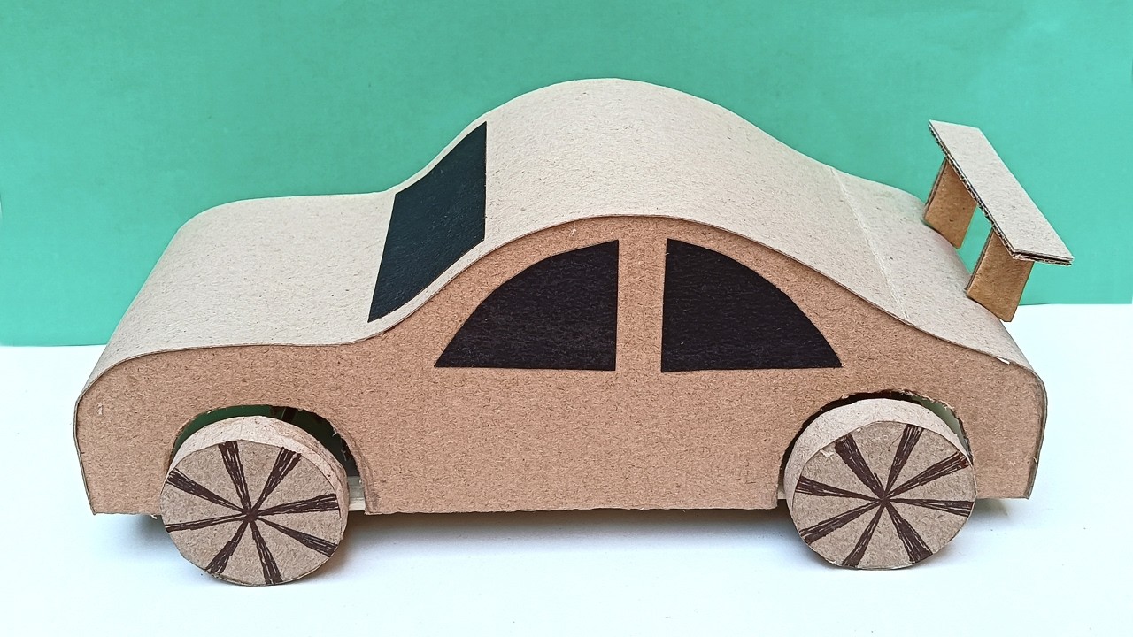 Как сделать спортивный автомобиль из картона | Автомобиль из картона своими руками | Поделки из к...