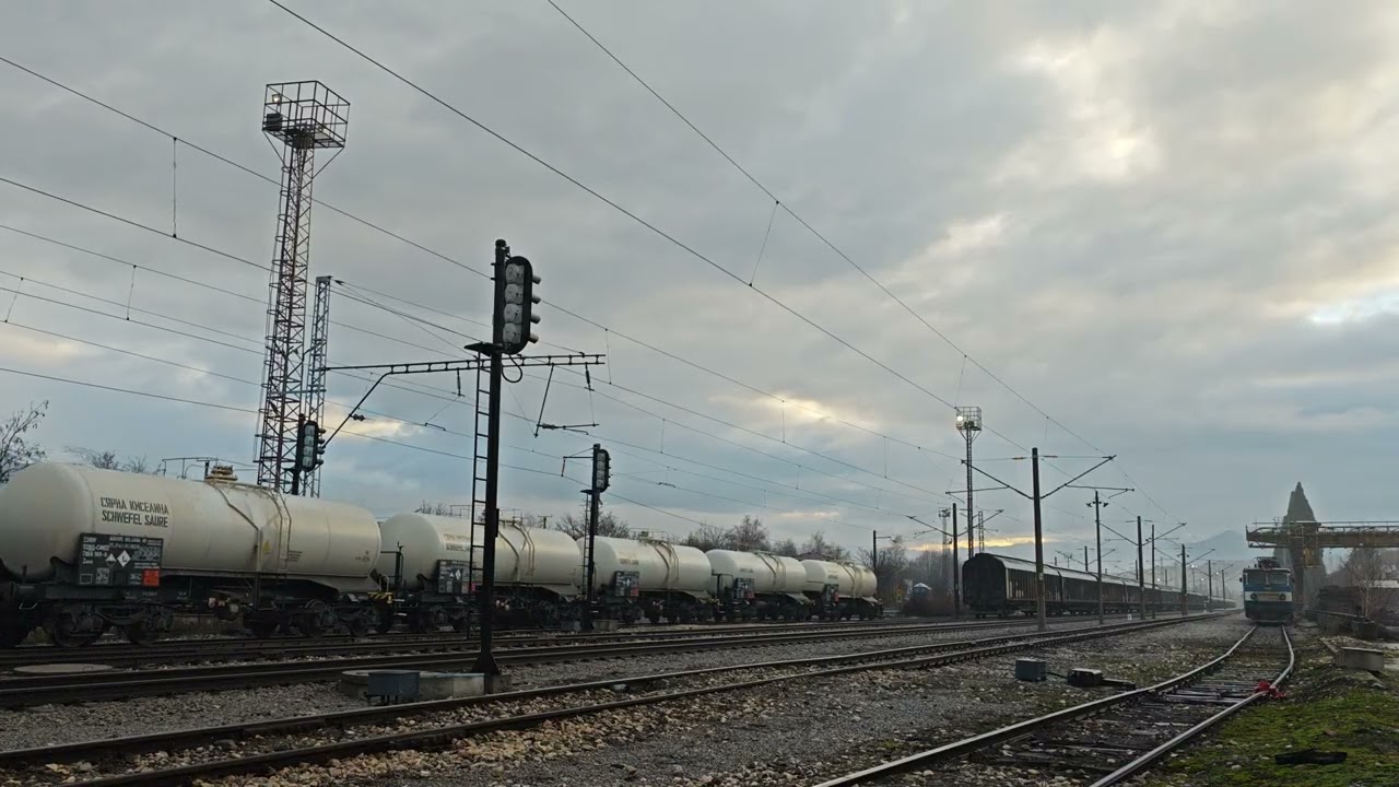 Дтв 30602 Бургас - Илиянци заминава от гара Пирдоп начело с 46 036